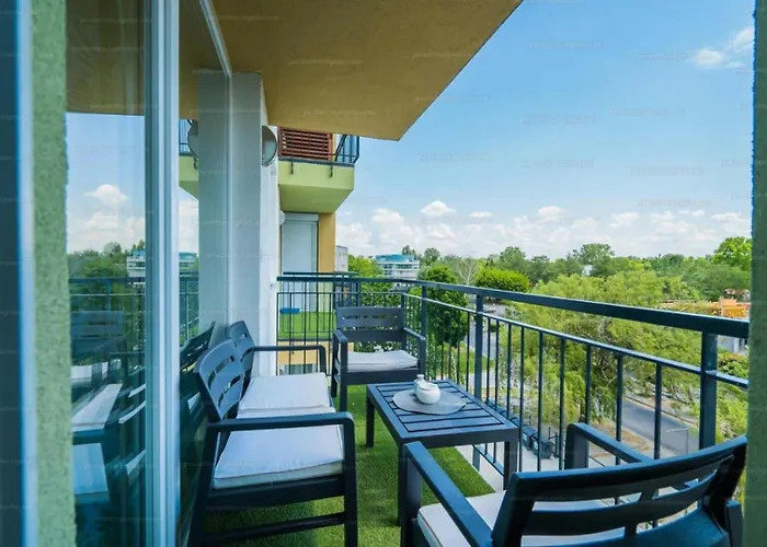 Cadet Harmony Apartment Siófok